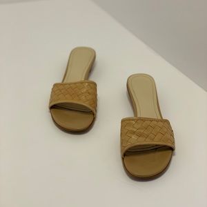 Etienne Aigner — Vintage Cream Slide Sandals (7.5)